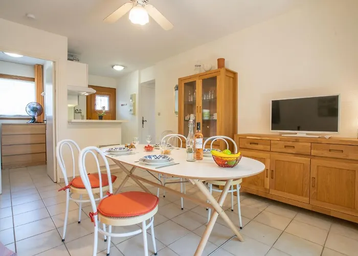 Des Calanques-1 By Interhome Appartement Saint Aygulf