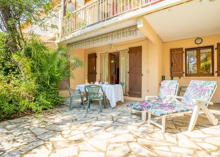 아파트 Des Calanques-1 By Interhome